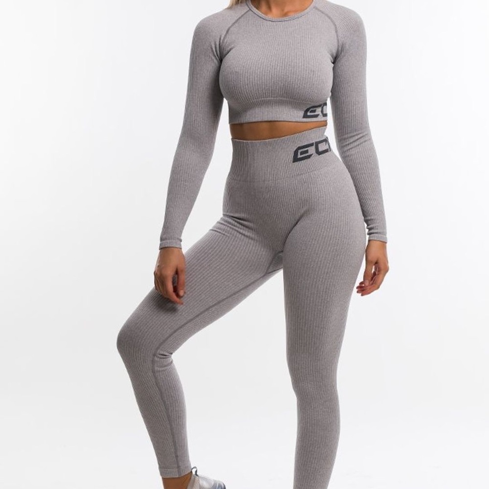 ECHT Arise Comfort Matching Set in size Small